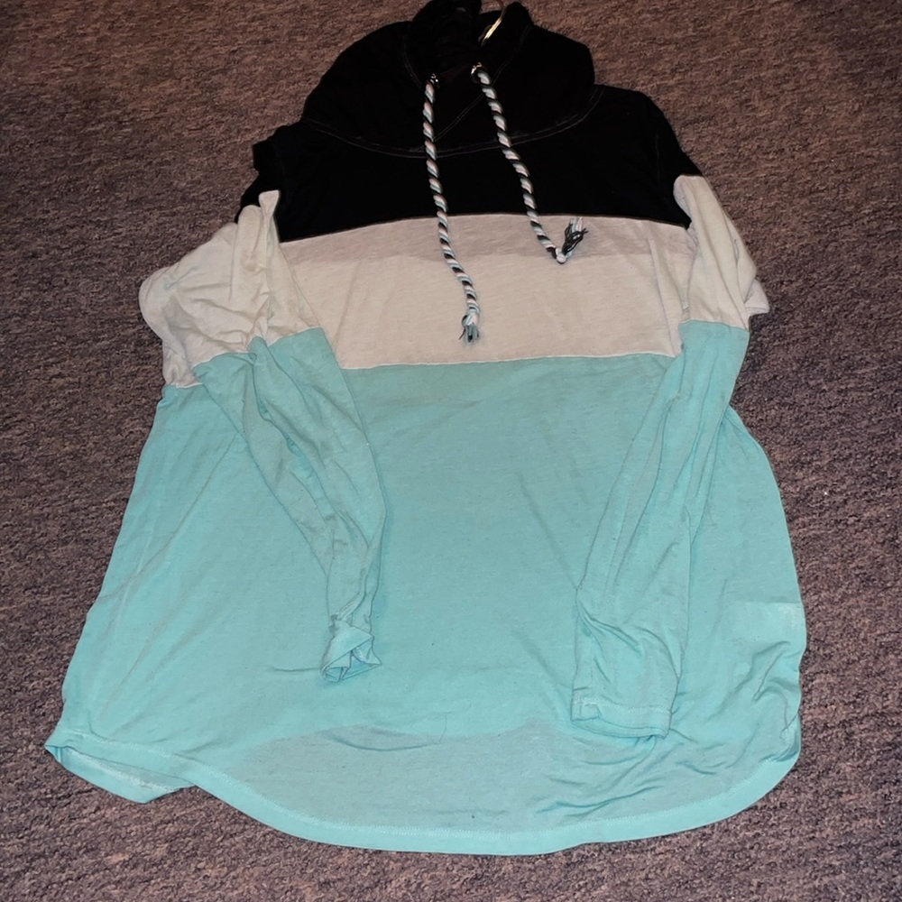 1x Warehouse One tshirt hoodie